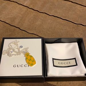 ⭐️NWOT⭐️💚GUCCI Pineapple necklace